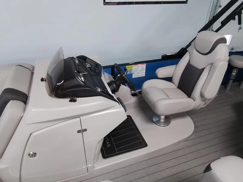 Slide: The Image of Sylvan L-5 DLZ Bar 2025 - 10