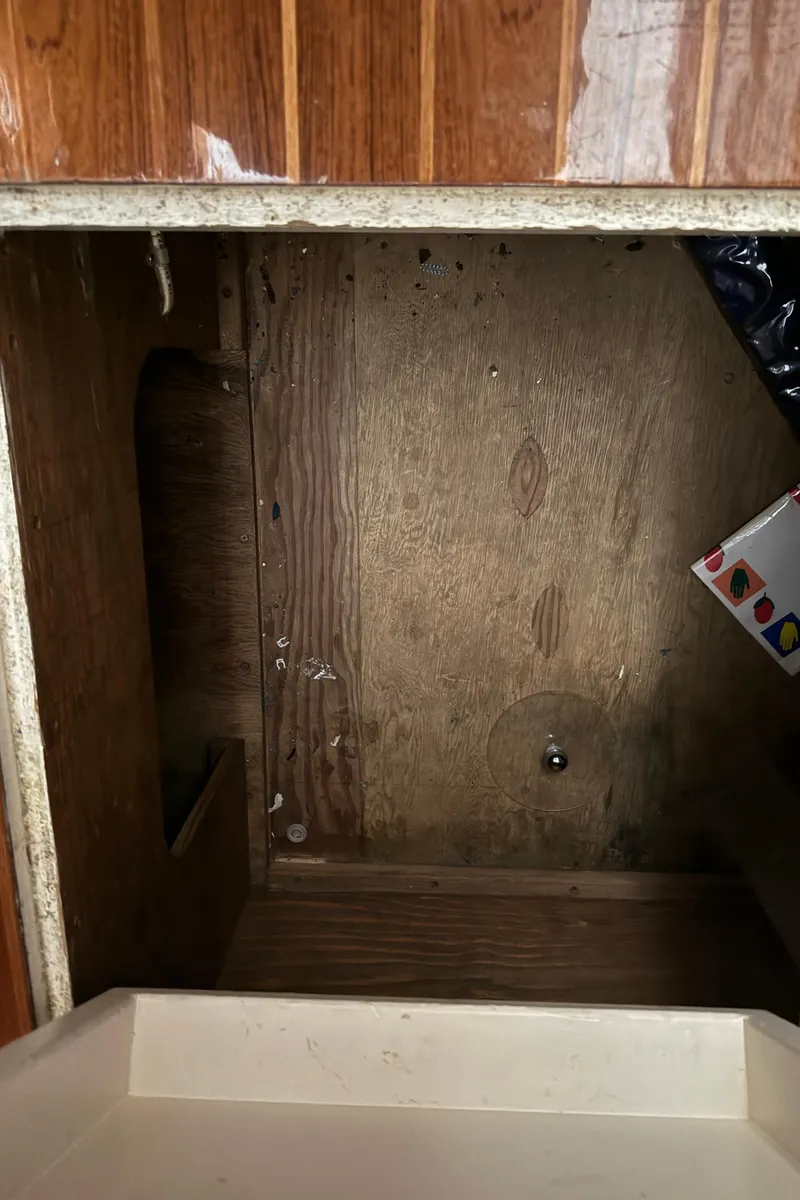 Slide: The Image of Post 46 Convertible 1992 - 59