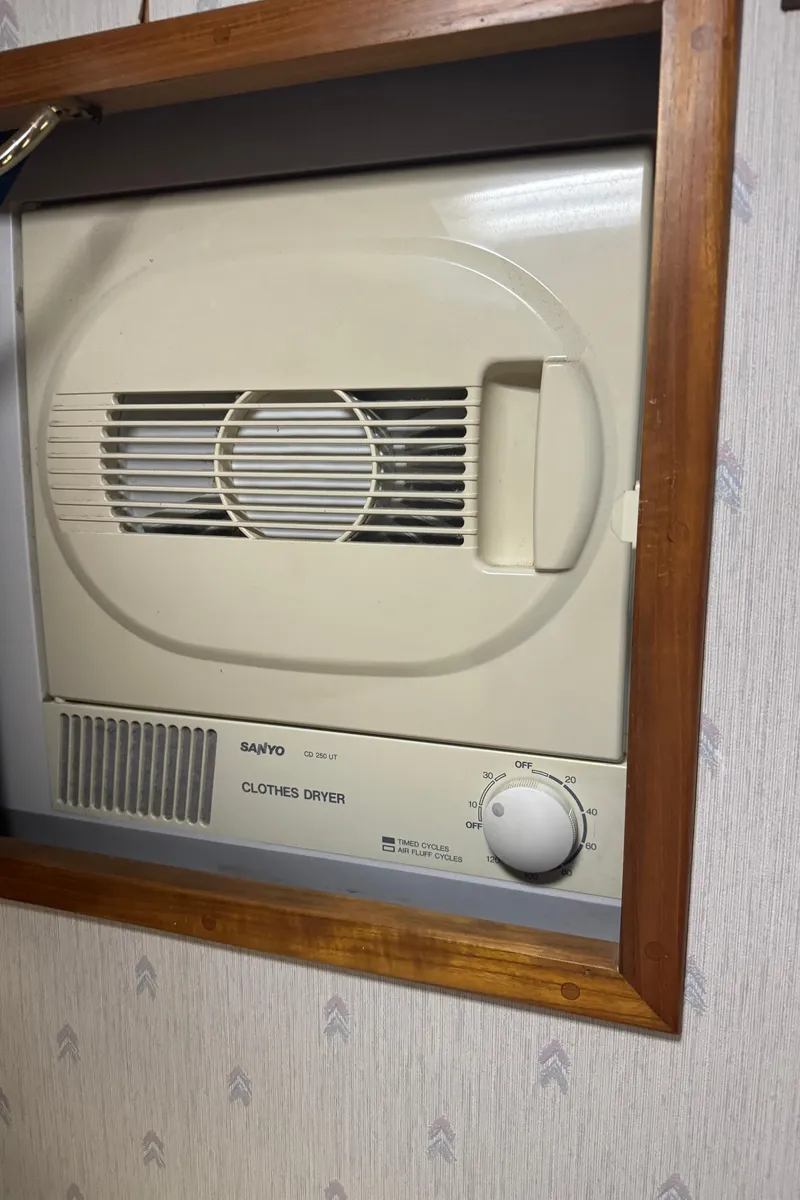 Slide: The Image of Post 46 Convertible 1992 - 65