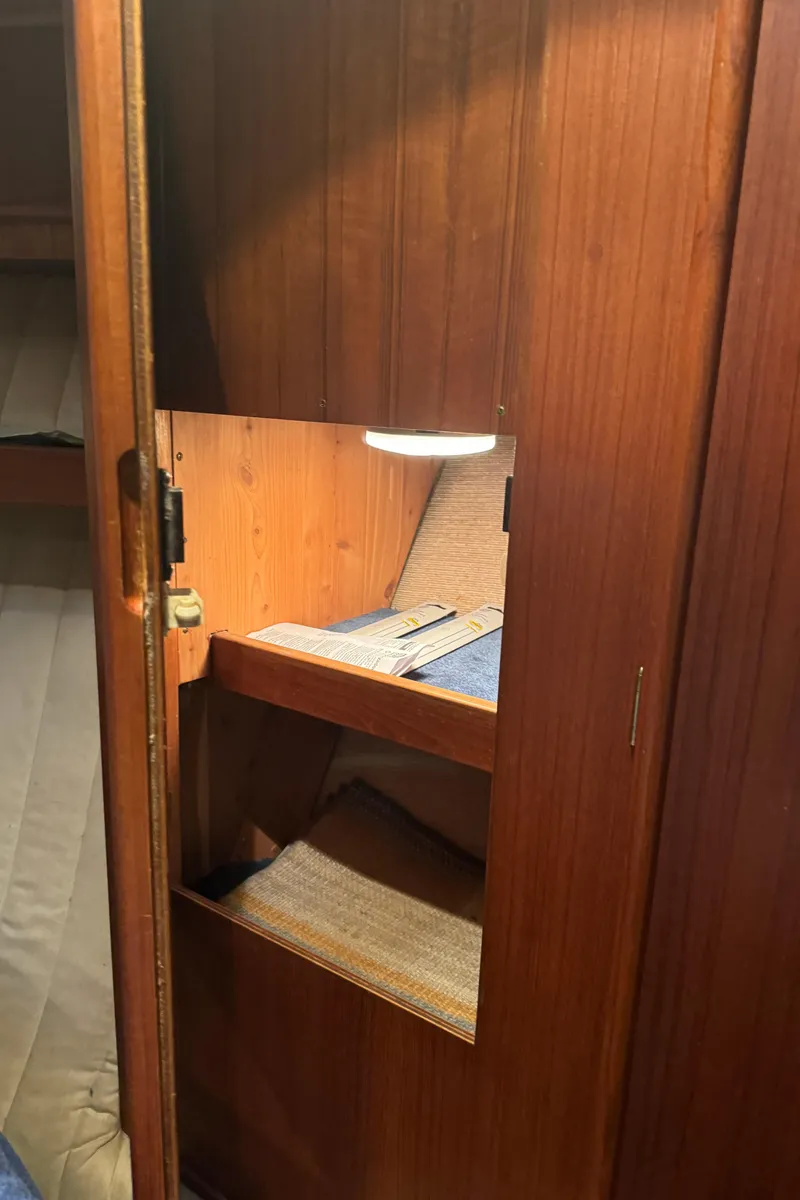 Slide: The Image of Post 46 Convertible 1992 - 66