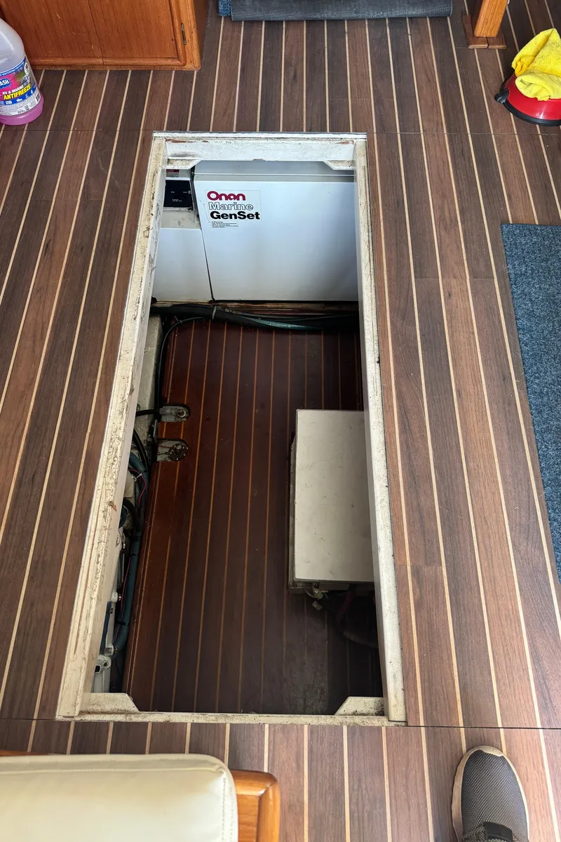 Slide: The Image of Post 46 Sportfish 1992 - 88