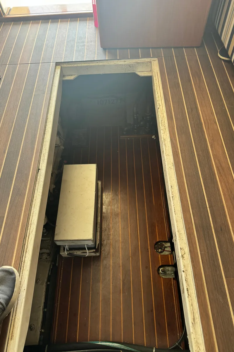 Slide: The Image of Post 46 Sportfish 1992 - 89