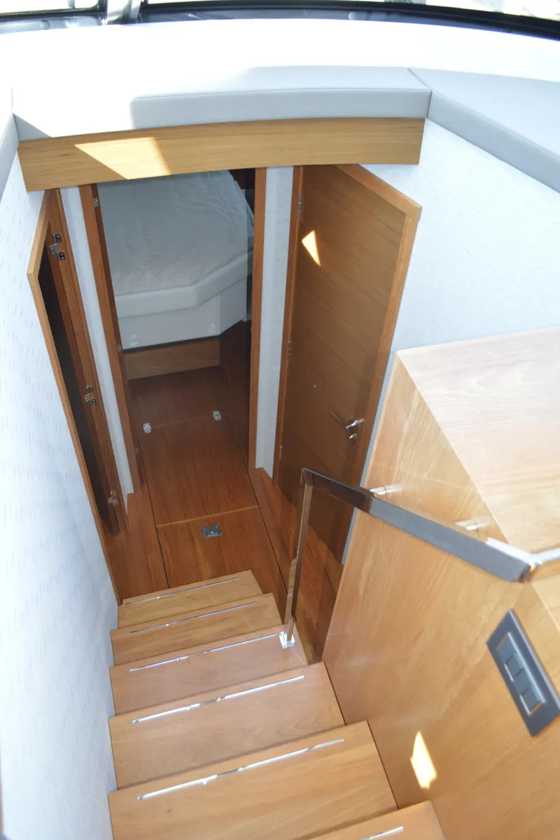 Slide: The Image of Tiara 49 Coupe - Atrium - 40