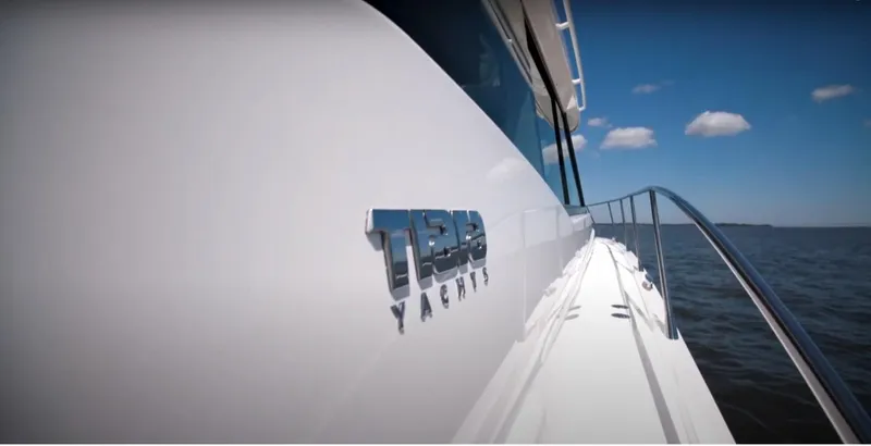 Slide: The Image of Tiara 49 Coupe - Sidedeck - 5