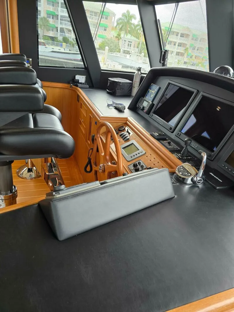 Slide: The Image of Interior helm of 2010 Ocean Alexander Classico yacht with navigation equipment. - 5
