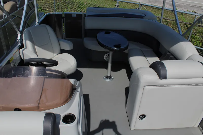 Slide: The Image of Sylvan Mirage 820 CRS - 15