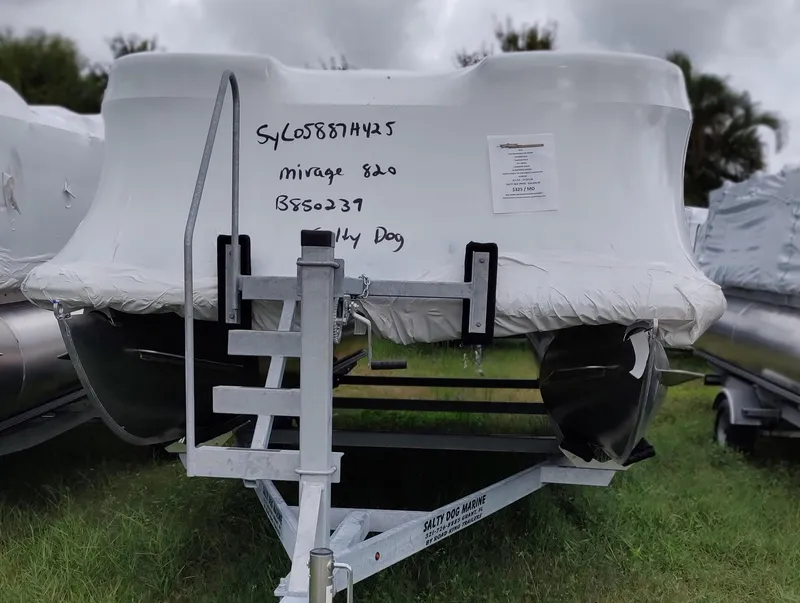 Slide: The Image of Sylvan Mirage 820 CRS - 22