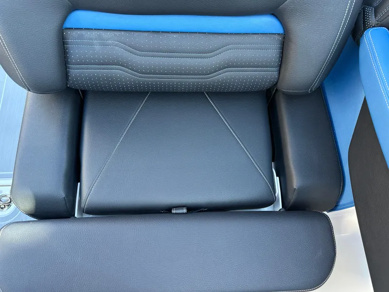 Slide: The Image of Regal LS4 Surf 2025 - 62