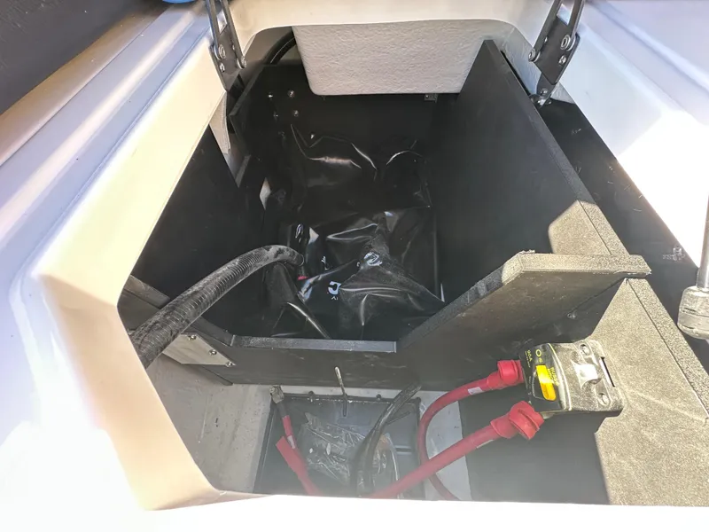 Slide: The Image of Regal LS4 Surf 2025 - 83