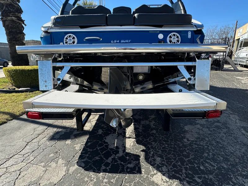 Slide: The Image of Regal LS4 Surf 2025 - 95