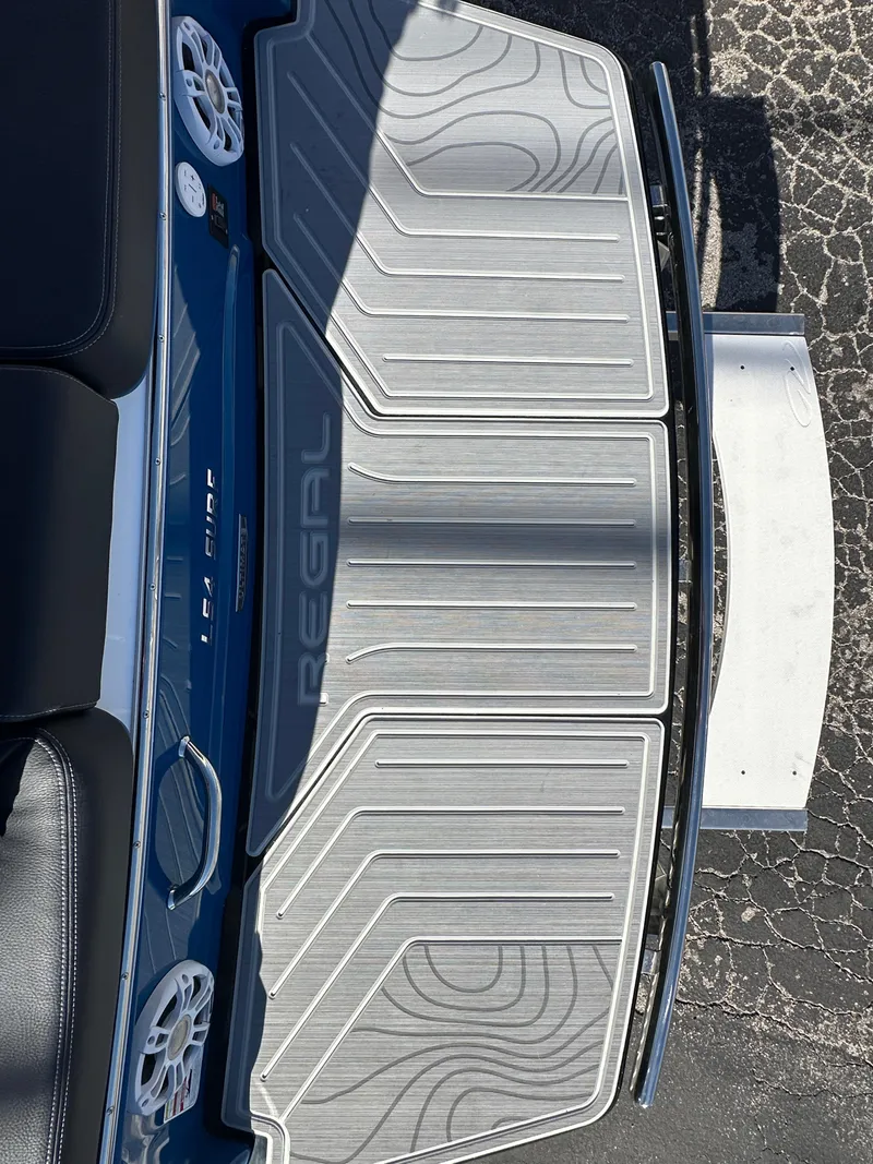 Slide: The Image of Regal LS4 Surf 2025 - 97