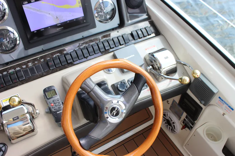 Slide: The Image of Sea Ray 420 Sundancer 2005 - 52