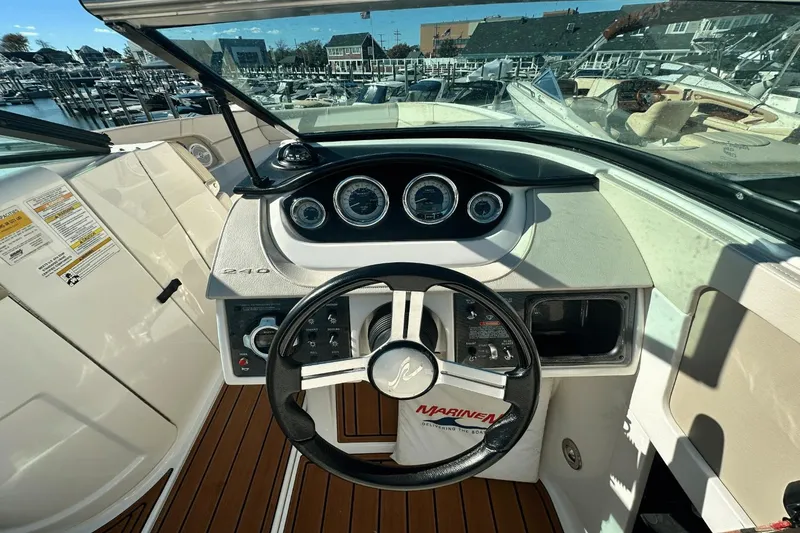 Slide: The Image of Sea Ray 240 SDX 2013 - 22