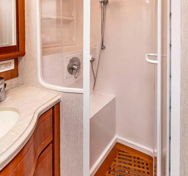 Slide: The Image of Bertram 670E 2004 - 24