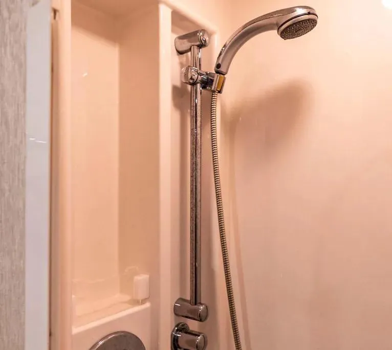 Slide: The Image of Bertram 670E 2004 - 34