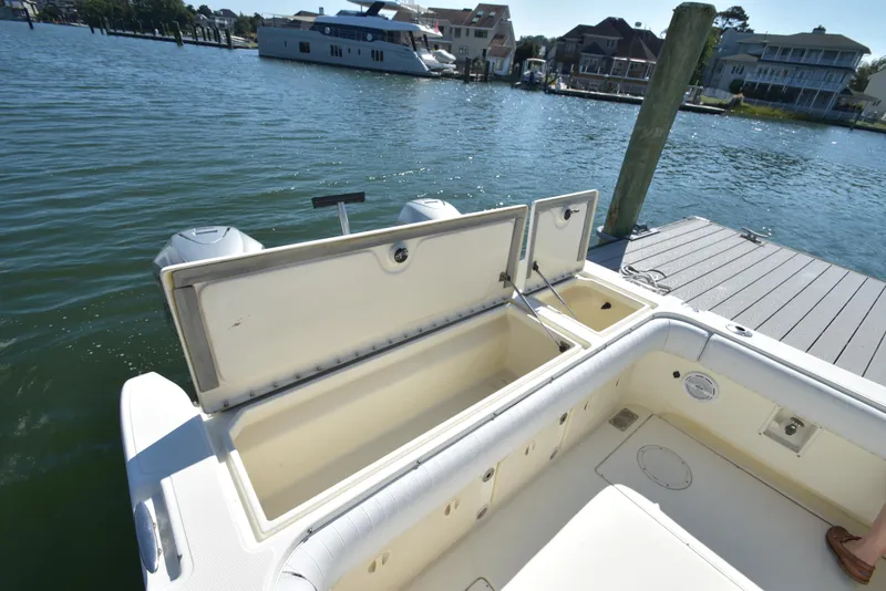 Slide: The Image of World Cat 270 EC 2003 - 13