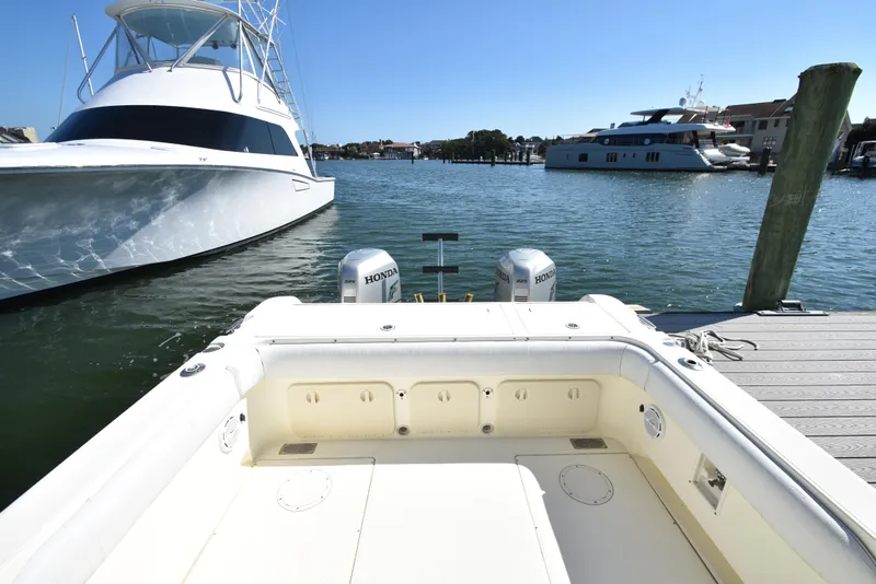 Slide: The Image of World Cat 270 EC 2003 - 14