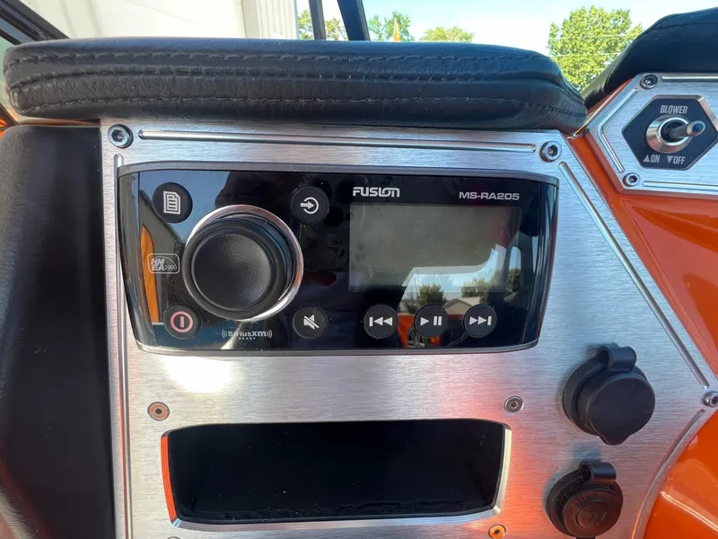 Slide: The Image of MasterCraft NXT22 2016 - 16