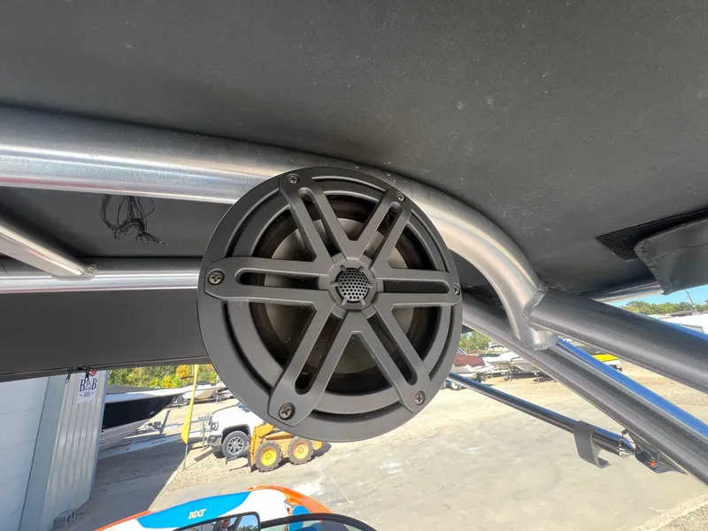 Slide: The Image of MasterCraft NXT22 2016 - 35