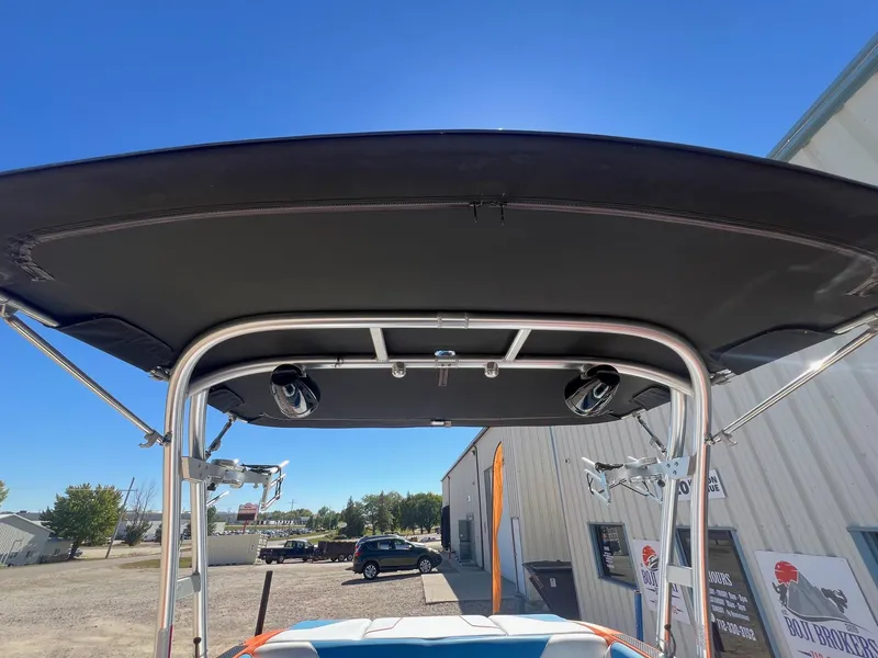 Slide: The Image of MasterCraft NXT22 2016 - 37