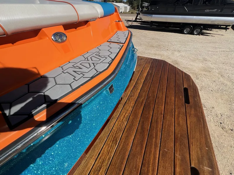 Slide: The Image of MasterCraft NXT22 2016 - 39