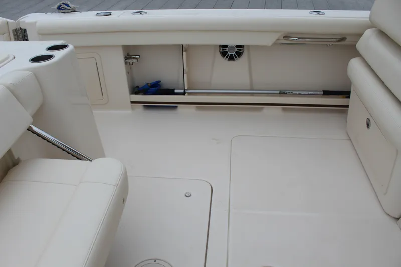 Slide: The Image of Grady-White Freedom 335 2023 - 18