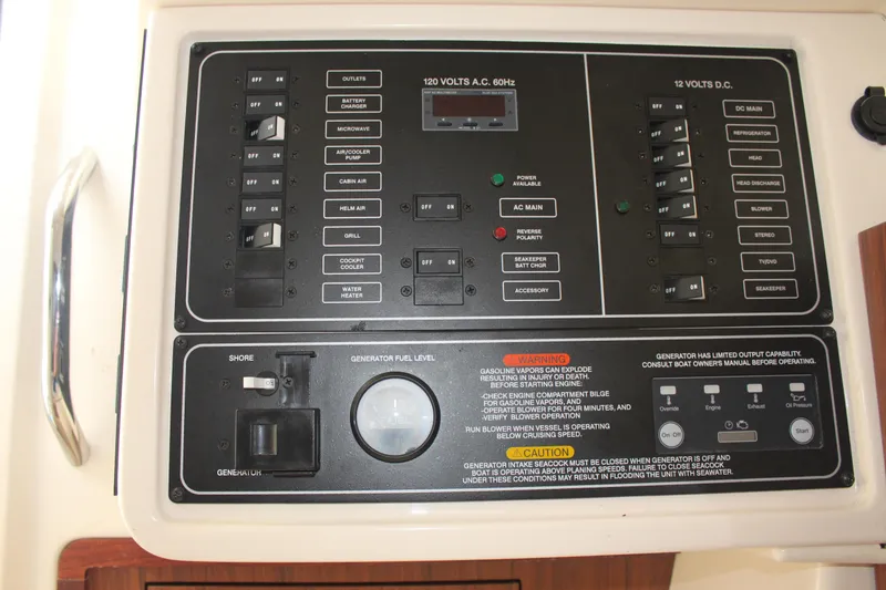 Slide: The Image of Grady-White Freedom 335 2023 - 37