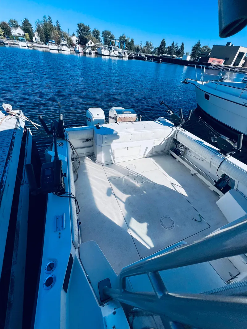 Slide: The Image of Grady-White Marlin 280 1990 - 4