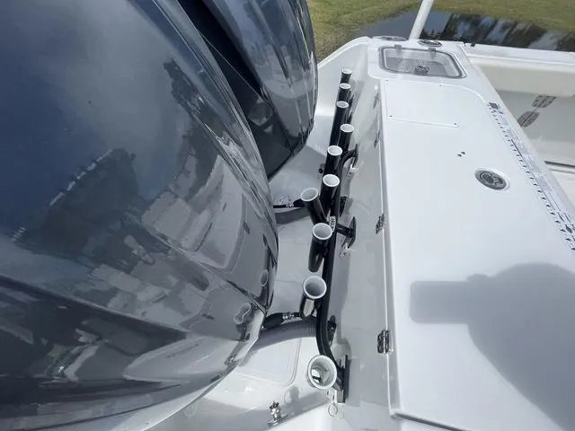 Slide: The Image of Sea Hunt Gamefish 27 Coffin Box 2023 - 17