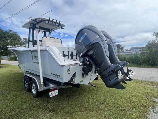 Slide: The Image of Sea Hunt Gamefish 27 Coffin Box 2023 - 4