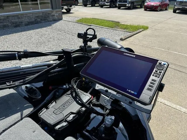 Slide: The Image of 2025 Bass Cat Cougar FTD with Lowrance HDS display and Ghost trolling motor. - 11