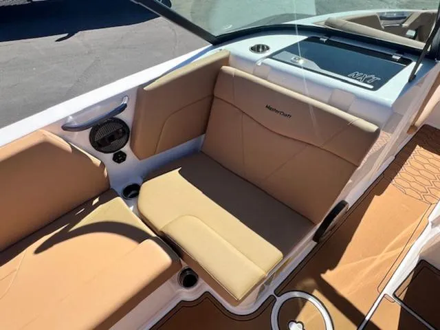 Slide: The Image of MasterCraft NXT22 2025 - 14