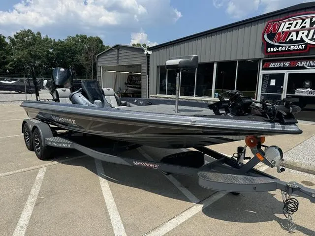 Slide: The Image of Phoenix Bass Boat 20 XE 2024 - 12
