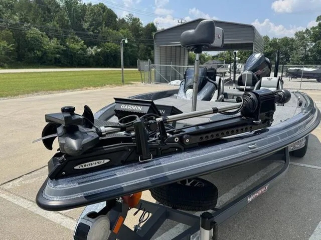 Slide: The Image of Phoenix Bass Boat 20 XE 2024 - 13