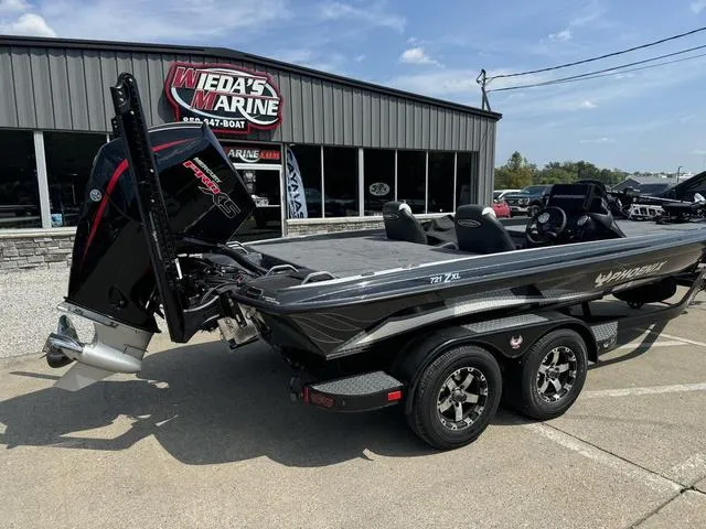 Slide: The Image of 2025 Phoenix 721 ZXL boat at Wieda's Marine dealership. - 7