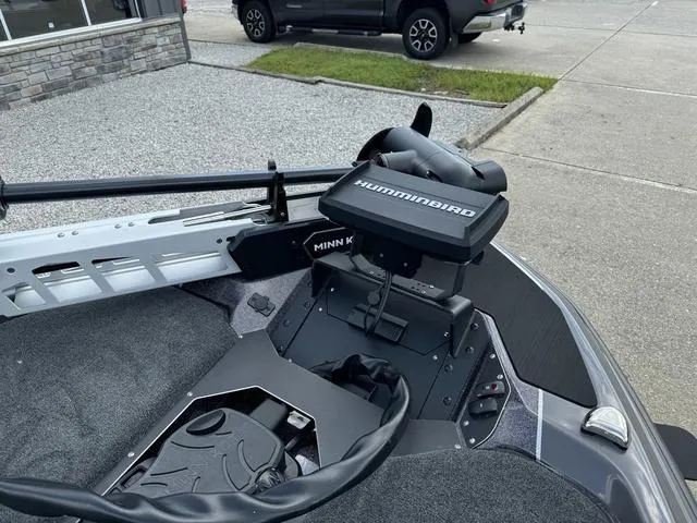 Slide: The Image of 2025 Skeeter ZXR21 boat with Minn Kota and Humminbird equipment. - 10