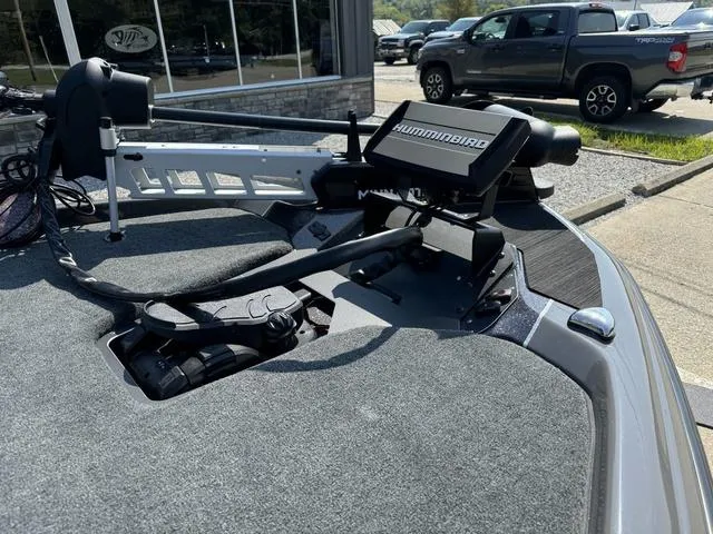 Slide: The Image of 2025 Skeeter ZXR 20 boat with Humminbird fishfinder on deck. - 9