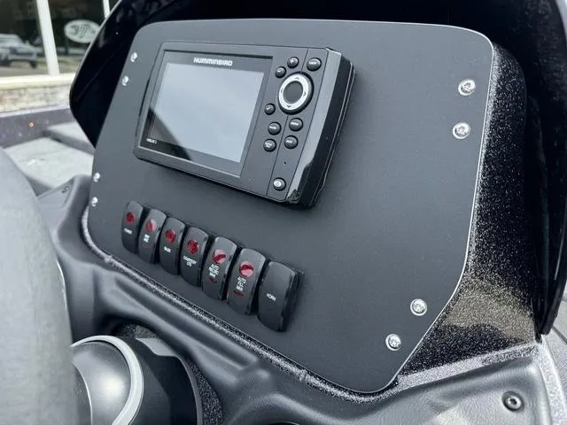 Slide: The Image of Skeeter ZX150 2025 - 7