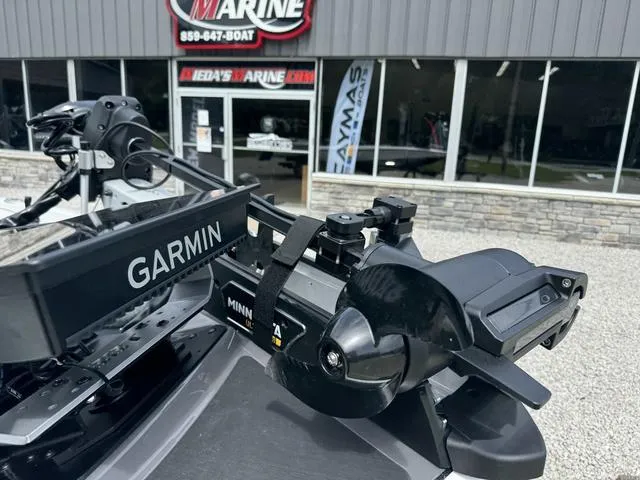 Slide: The Image of Skeeter ZXR20 2025 - 14