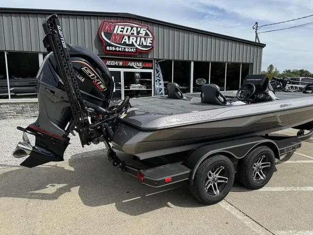 Slide: The Image of 2025 Skeeter ZXR20 boat at Wieda's Marine dealership, featuring a powerful engine. - 2