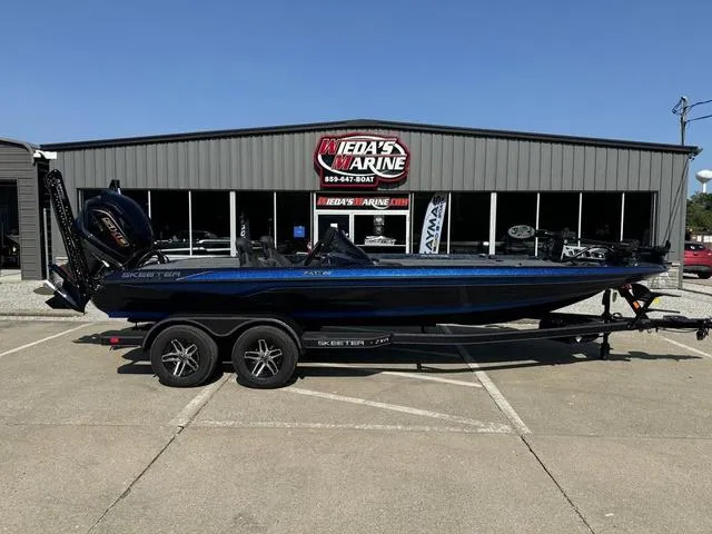 Slide: The Image of Skeeter ZXR21 2025 - 1