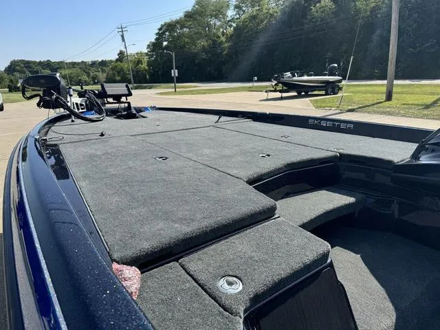 Slide: The Image of Skeeter ZXR21 2025 - 12