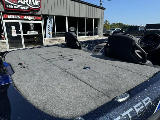 Slide: The Image of Skeeter ZXR21 2025 - 5