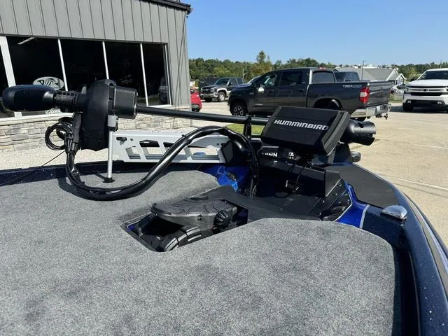 Slide: The Image of Skeeter ZXR21 2025 - 6