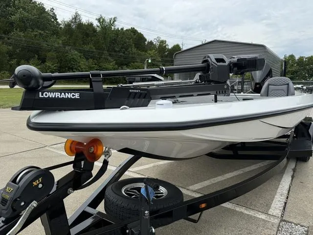 Slide: The Image of Ikon VLX 21 2025 - 20