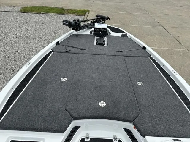 Slide: The Image of Ikon VLX 21 2025 - 28