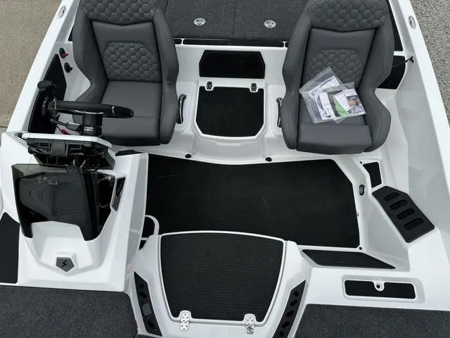 Slide: The Image of Ikon VLX 21 2025 - 30