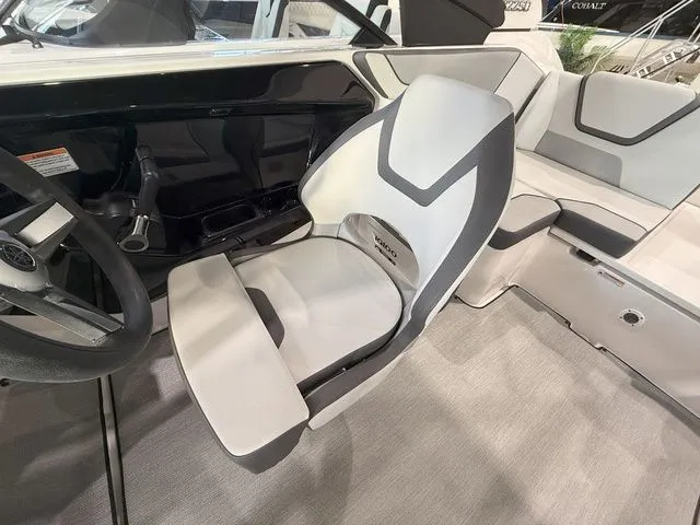 Slide: The Image of Yamaha AR220 2025 - 16