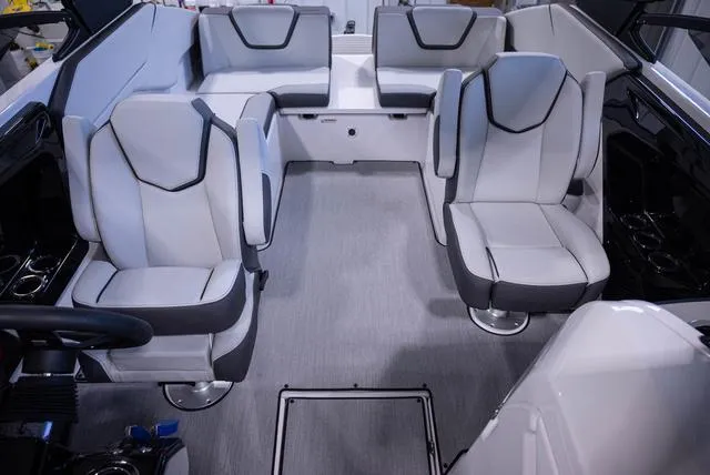 Slide: The Image of Yamaha AR250 2025 - 14