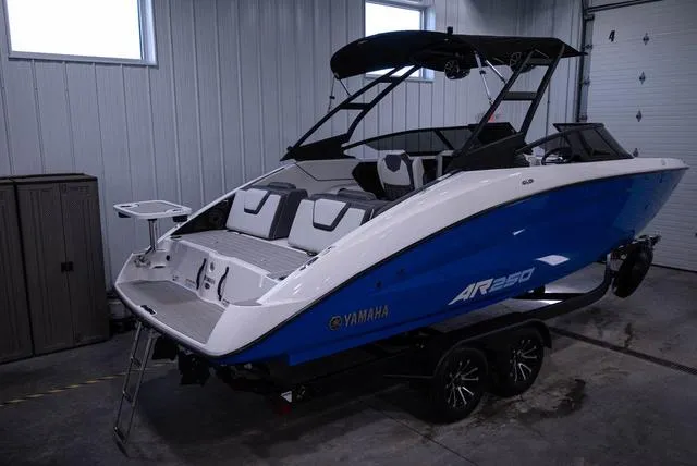 Slide: The Image of Yamaha AR250 2025 - 4